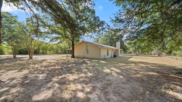 1320 Johnson Lane, Kemp, TX 75143