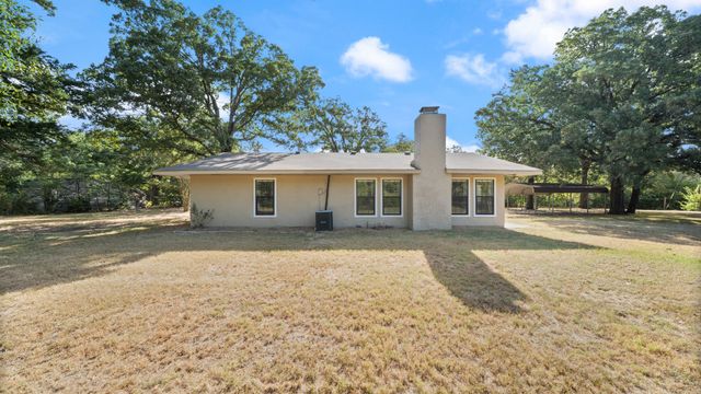 1320 Johnson Lane, Kemp, TX 75143