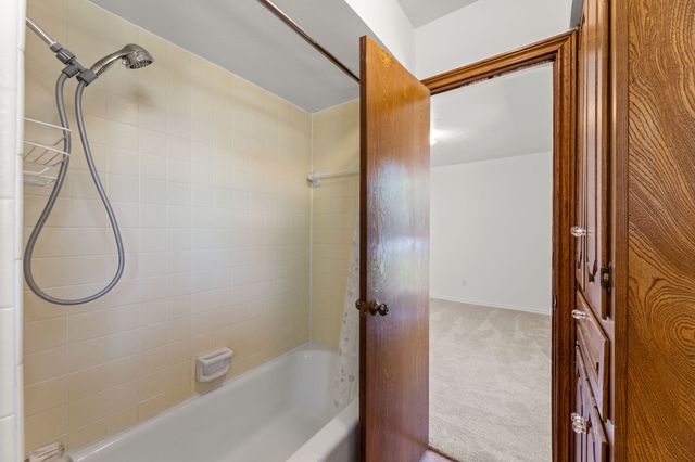 208 Ashe Bend Drive, Rowlett, TX 75087