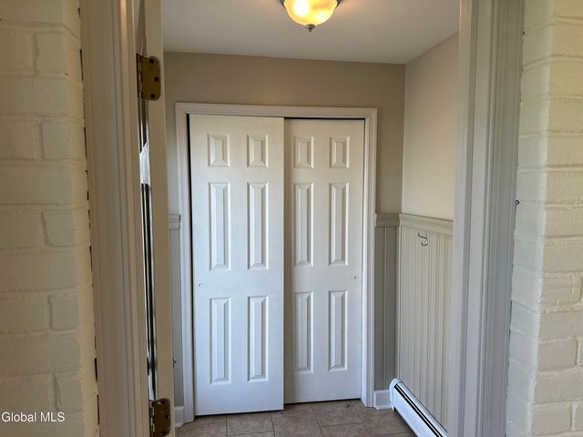 1825 Greenpoint Avenue, Rotterdam, NY 12303