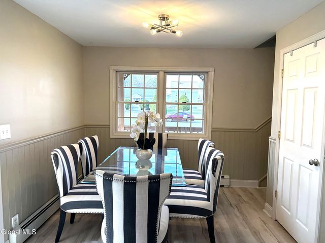 1825 Greenpoint Avenue, Rotterdam, NY 12303