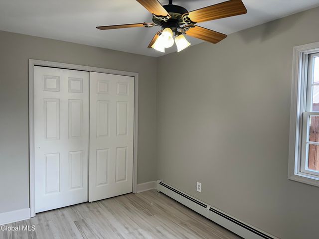 1825 Greenpoint Avenue, Rotterdam, NY 12303