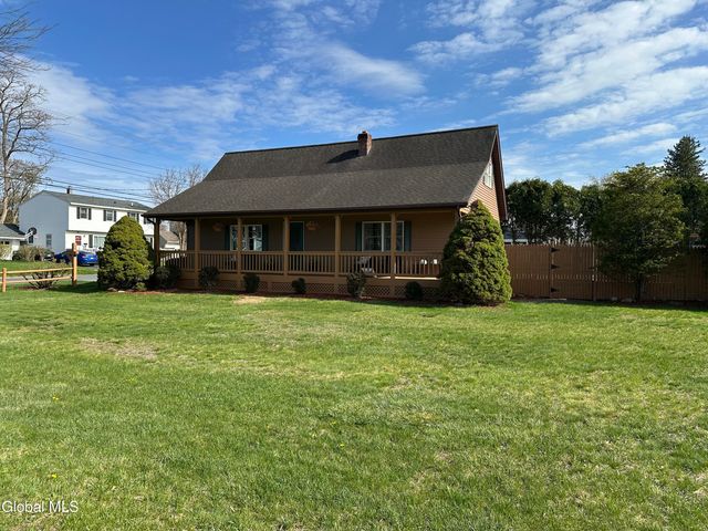 1825 Greenpoint Avenue, Rotterdam, NY 12303