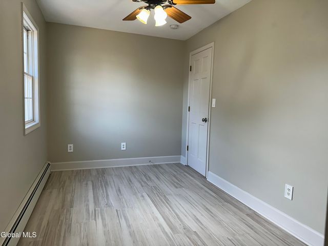 1825 Greenpoint Avenue, Rotterdam, NY 12303