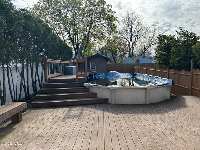 1825 Greenpoint Avenue, Rotterdam, NY 12303