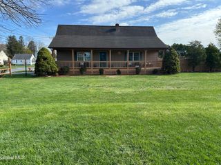 1825 Greenpoint Avenue, Rotterdam, NY 12303