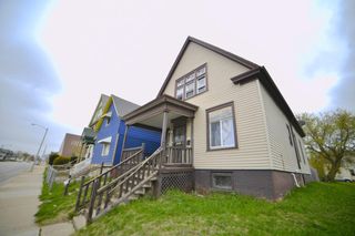 1925 W Center STREET, Milwaukee, WI 53206
