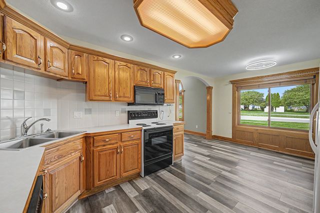 1012 8th Street SE, Altoona, IA 50009