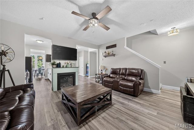 3318 Shutten Way, St Charles, MO 63301