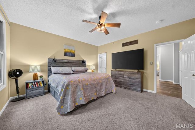3318 Shutten Way, St Charles, MO 63301