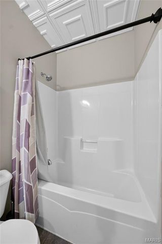 3318 Shutten Way, St Charles, MO 63301