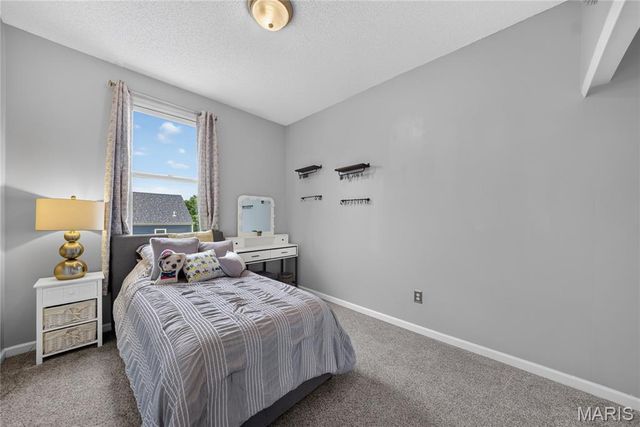 3318 Shutten Way, St Charles, MO 63301