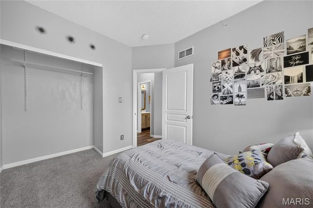 3318 Shutten Way, St Charles, MO 63301