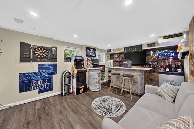 3318 Shutten Way, St Charles, MO 63301