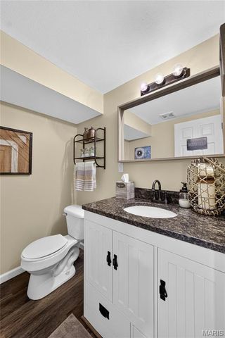3318 Shutten Way, St Charles, MO 63301