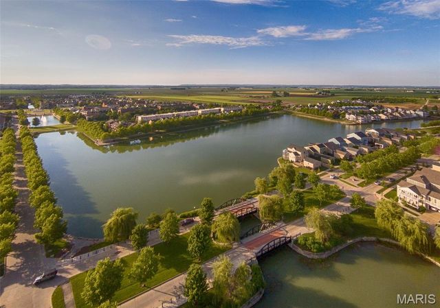 3318 Shutten Way, St Charles, MO 63301