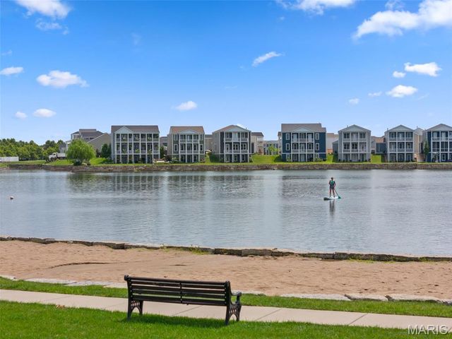 3318 Shutten Way, St Charles, MO 63301