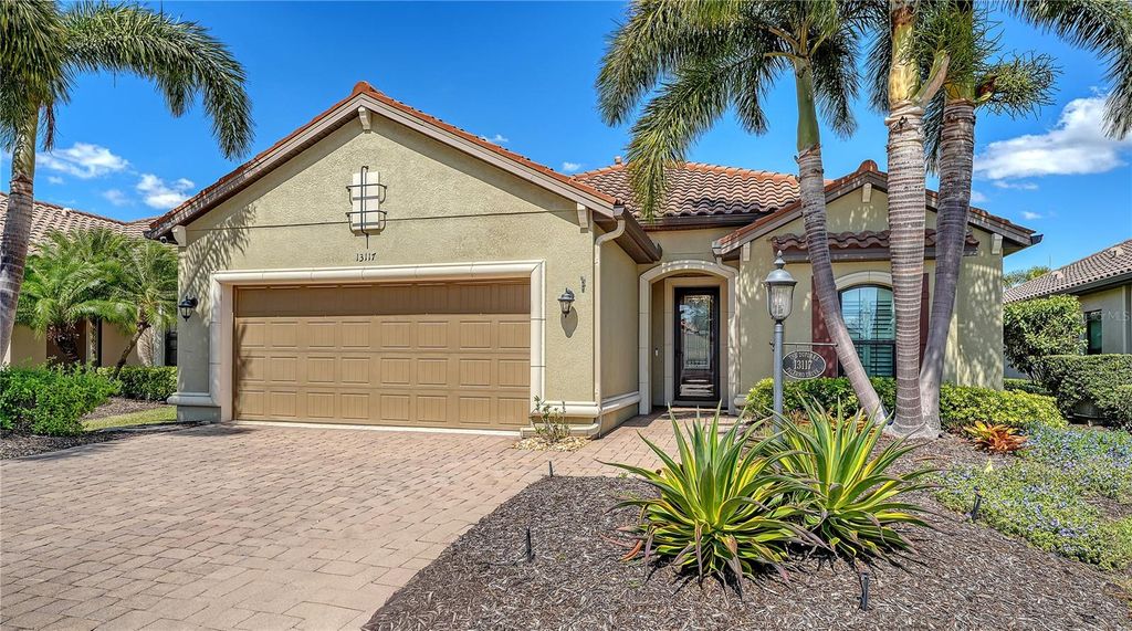 Image 1 of property listing at 13117 PALERMO DRIVE, Bradenton, FL 34211