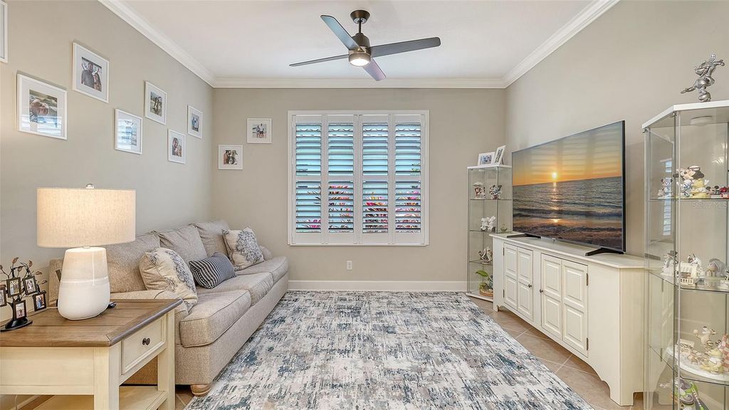 Image 12 of property listing at 13117 PALERMO DRIVE, Bradenton, FL 34211