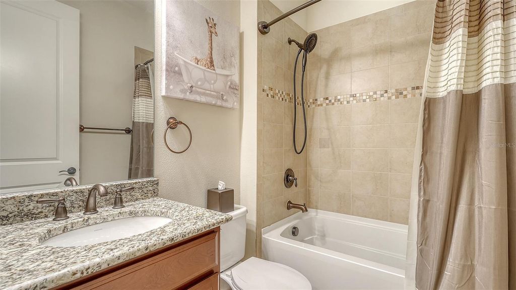 Image 16 of property listing at 13117 PALERMO DRIVE, Bradenton, FL 34211