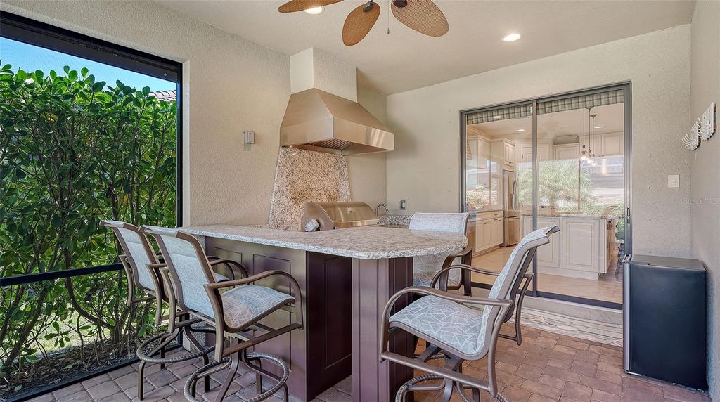 Image 22 of property listing at 13117 PALERMO DRIVE, Bradenton, FL 34211