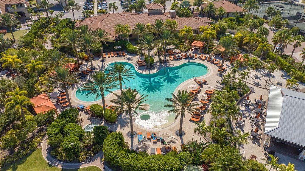 Image 35 of property listing at 13117 PALERMO DRIVE, Bradenton, FL 34211