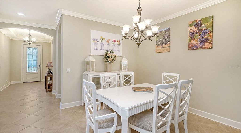 Image 5 of property listing at 13117 PALERMO DRIVE, Bradenton, FL 34211