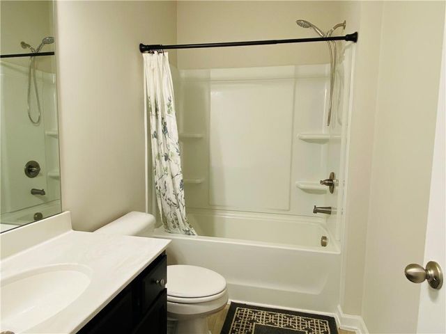 5101 Woodline View Circle, Auburn, GA 30011