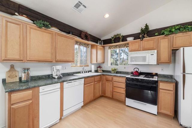 1047 Butte Avenue, Big Bear, CA 92314