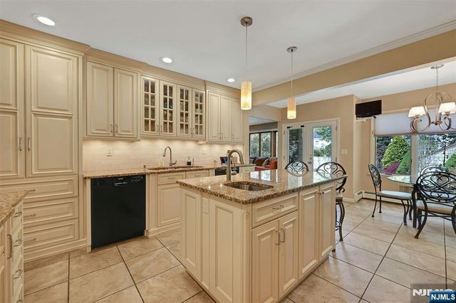 1334 Pennington Road, Teaneck, NJ 07666