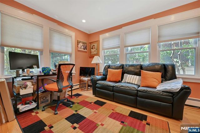 1334 Pennington Road, Teaneck, NJ 07666