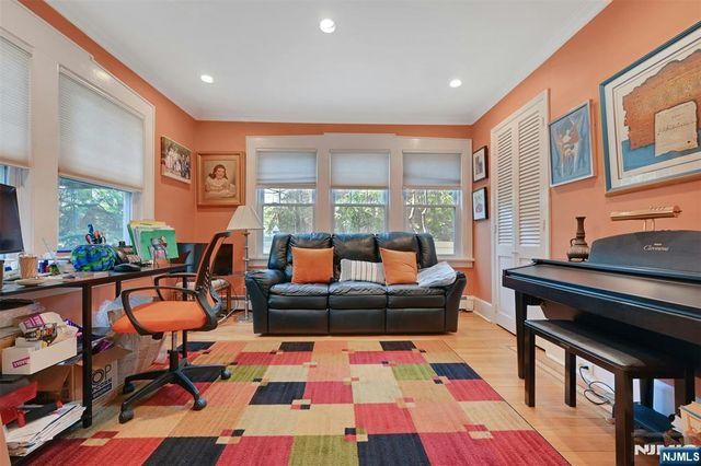 1334 Pennington Road, Teaneck, NJ 07666