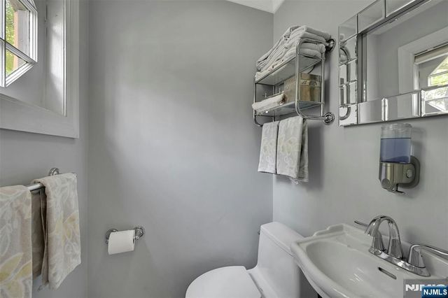 1334 Pennington Road, Teaneck, NJ 07666