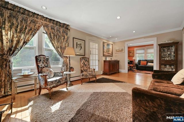 1334 Pennington Road, Teaneck, NJ 07666