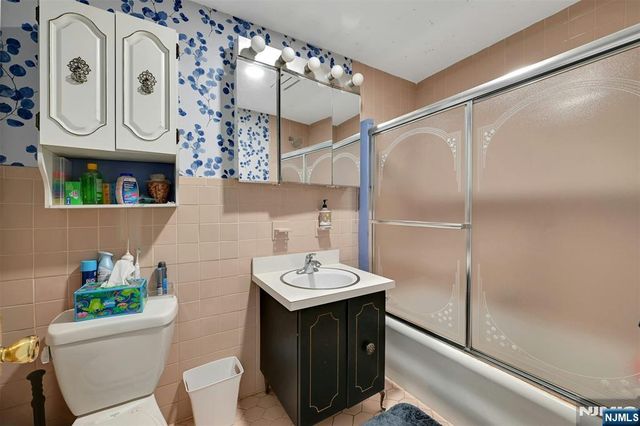 1334 Pennington Road, Teaneck, NJ 07666