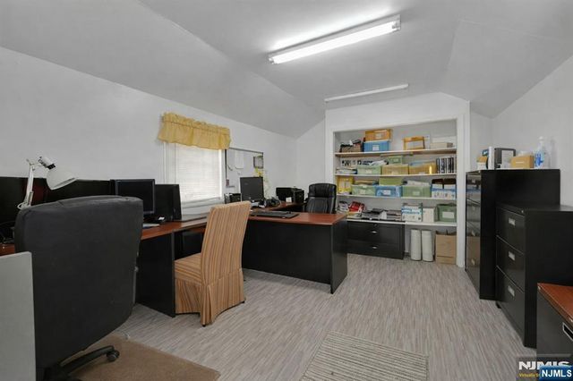 1334 Pennington Road, Teaneck, NJ 07666