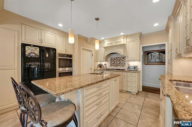 1334 Pennington Road, Teaneck, NJ 07666