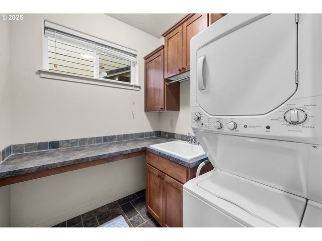 7109 Ne 57TH St, Vancouver, WA 98661