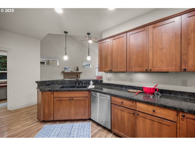 7109 Ne 57TH St, Vancouver, WA 98661