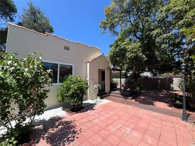 1011 San Pascual Avenue, Los Angeles, CA 90042