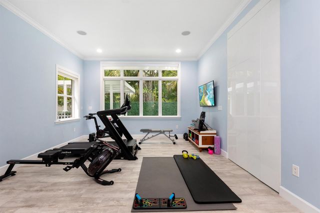 24 Grand Bay Estates Circle, Key Biscayne, FL 33149