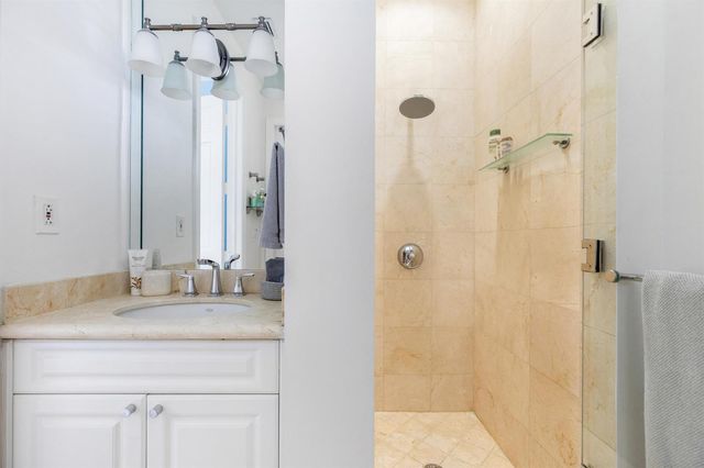 24 Grand Bay Estates Circle, Key Biscayne, FL 33149