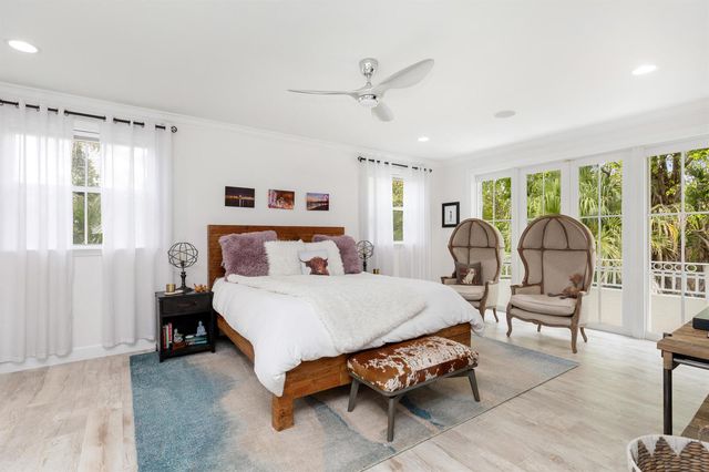 24 Grand Bay Estates Circle, Key Biscayne, FL 33149