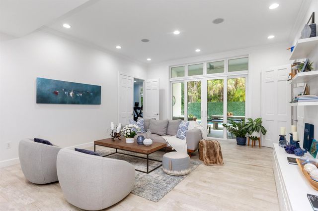 24 Grand Bay Estates Circle, Key Biscayne, FL 33149
