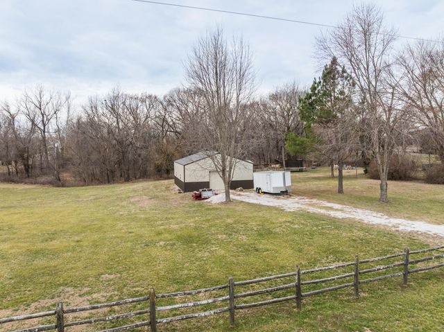 1750 W Riverbluff Lane, Nixa, MO 65714