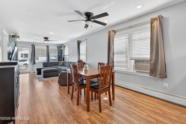 55 Pineview Avenue, Keansburg, NJ 07734