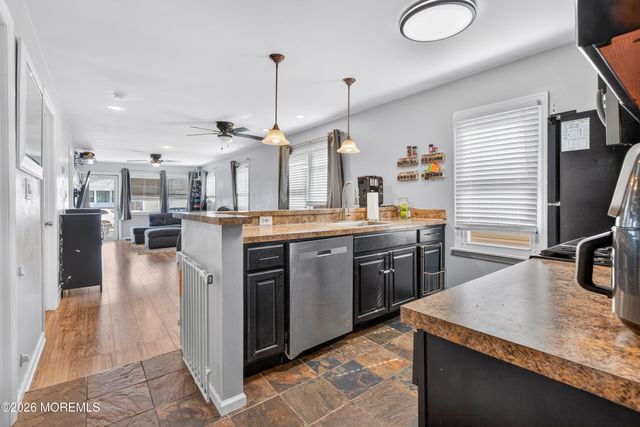 55 Pineview Avenue, Keansburg, NJ 07734