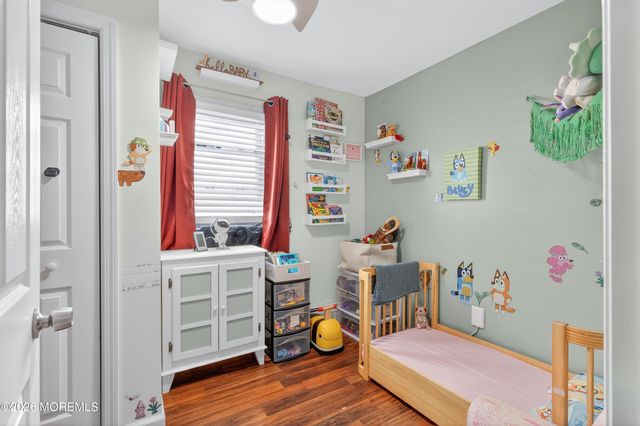 55 Pineview Avenue, Keansburg, NJ 07734