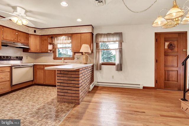103 BRUNNER ST, Hummelstown, PA 17036