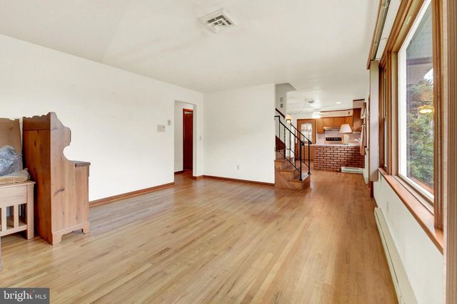 103 BRUNNER ST, Hummelstown, PA 17036